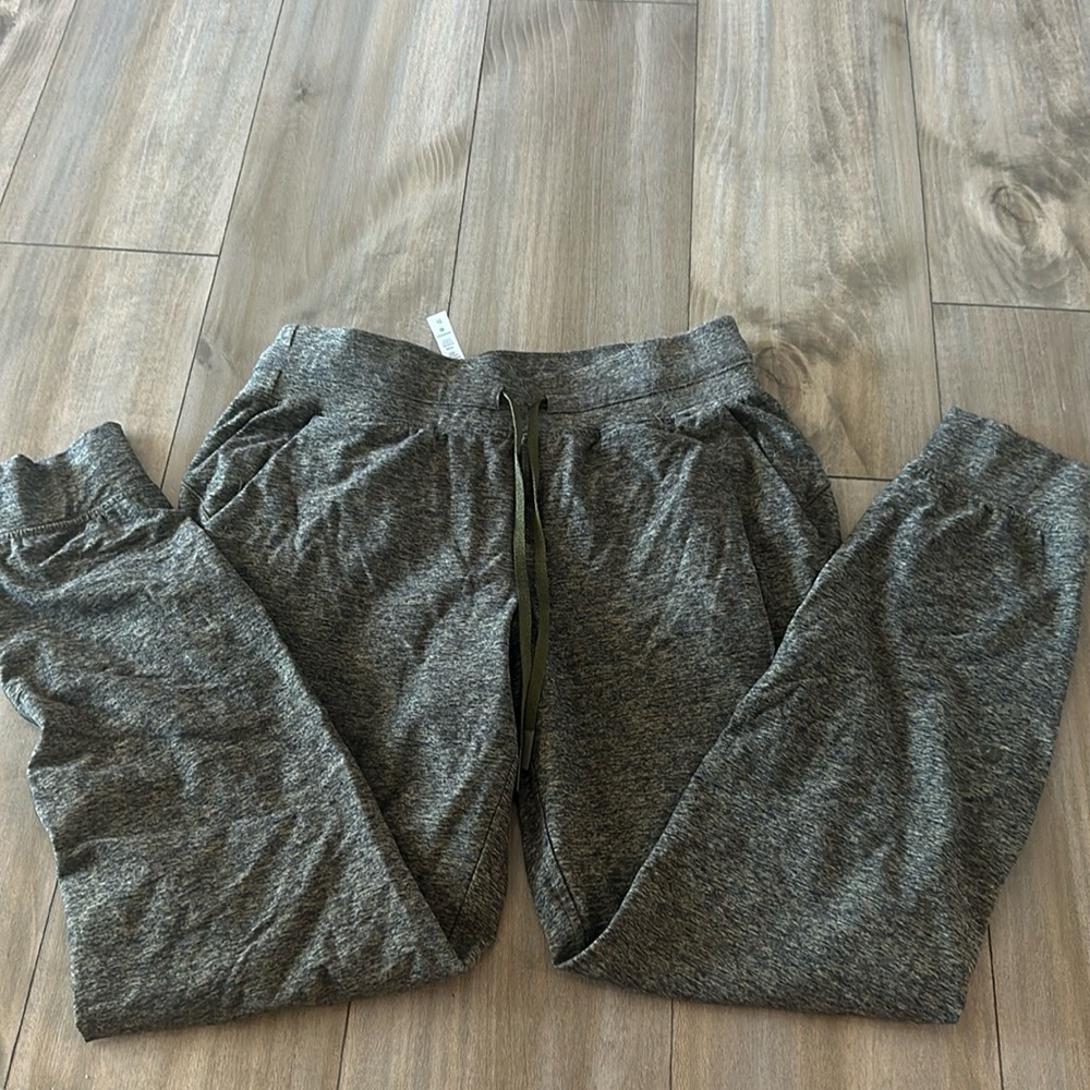 Lululemon joggers